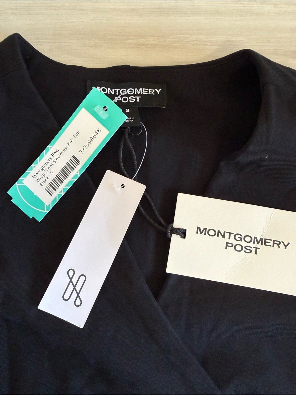 Montgomery Post Wrap Front Sleelevess Knit Top Black Small NWT STITCH FIX - Picture 10 of 11
